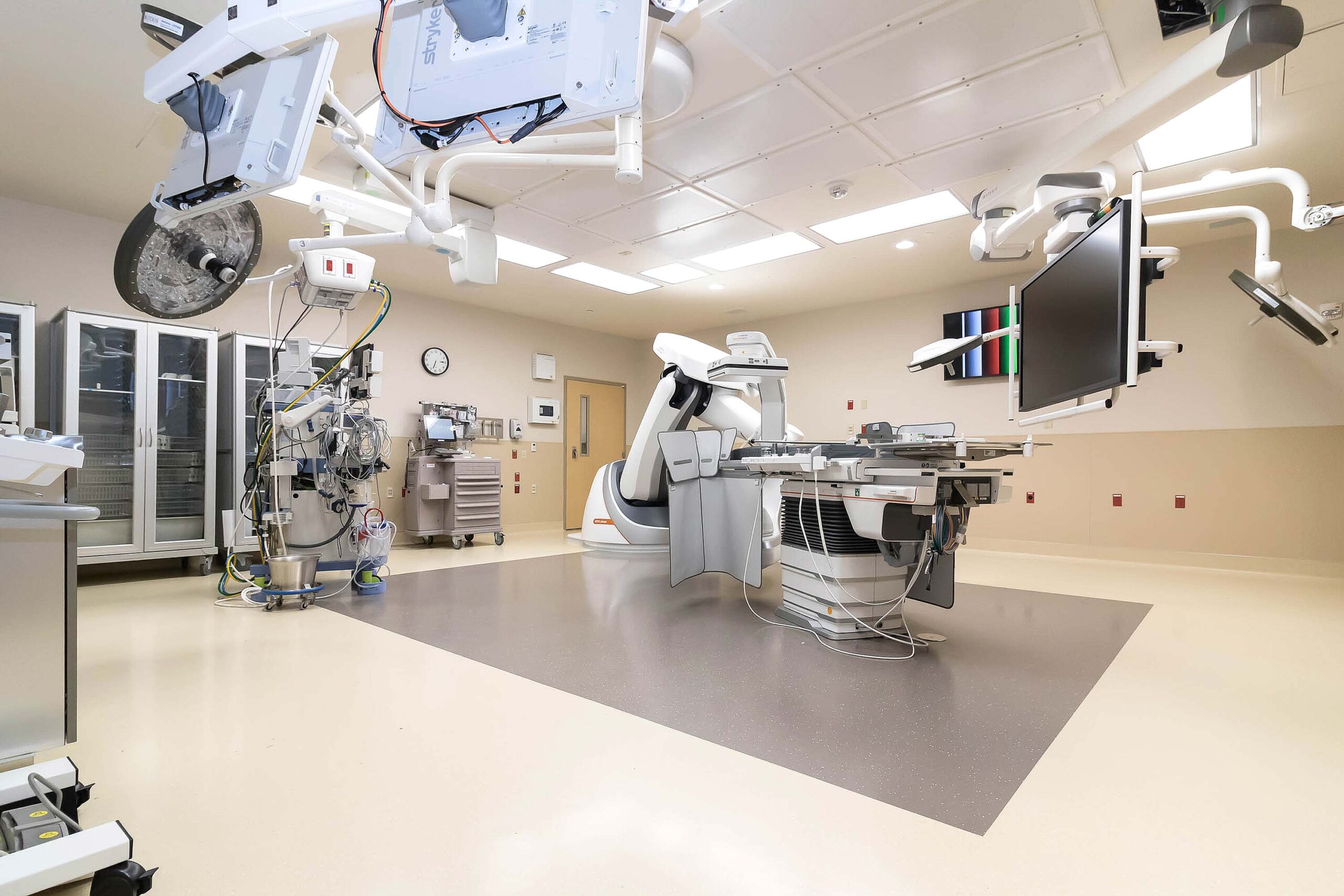Banner Heart Hospital Cardiovascular Operating Rooms 4 And 5 ARCHSOL banner-heart-hospital-cardiovascular-operating-rooms-4-and-5-archsol